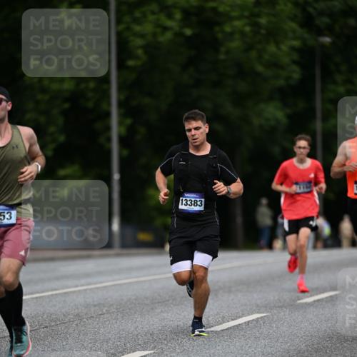 29.06.2025 - hella hamburg halbmarathon Dr. Thomas Lammeyer http://msf.ph/oto/8180802 29.06.2025 09:47:13 Kennedybrücke 1122, 1953, 2483, 3189, 3379, 5308, 5344, 7231, 7793, 9079, 10173, 10351, 11150 meine-sportfotos.de