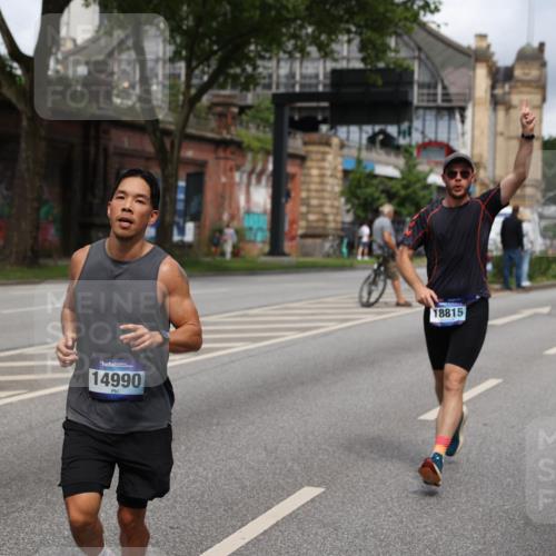 29.06.2025 - hella hamburg halbmarathon Yannick Fuchs http://msf.ph/oto/8180813 29.06.2025 10:42:59 20KM 1163, 1176, 1537, 1892, 2260, 3985, 4711, 4847, 4890, 5421, 6389, 6923, 8889, 9348, 9661, 9770, 10000, 11451, 12149, 12534, 12690, 12840, 13009, 13183, 13450, 13962, 14033, 14192, 14511, 14990, 15384, 15784, 15917, 15981, 16592, 17127, 17395, 17745, 17855, 17982, 18251, 18598, 18815, 18887 meine-sportfotos.de