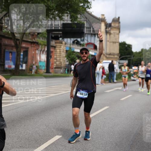 29.06.2025 - hella hamburg halbmarathon Yannick Fuchs http://msf.ph/oto/8180862 29.06.2025 10:43:00 20KM 1163, 1176, 1537, 1892, 2260, 3985, 4711, 4847, 4890, 5421, 6389, 6923, 8889, 9348, 9661, 9770, 11451, 12149, 12534, 12690, 12840, 13009, 13183, 13450, 13962, 14033, 14192, 14511, 14990, 15384, 15784, 15894, 15917, 15981, 16592, 17127, 17395, 17745, 17855, 17982, 18251, 18598, 18815, 18887 meine-sportfotos.de