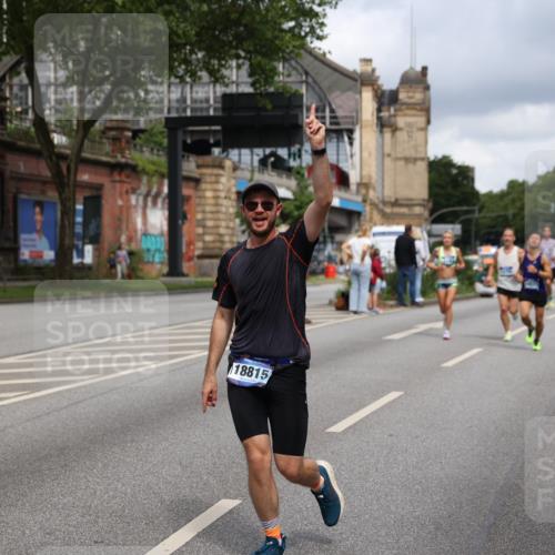 29.06.2025 - hella hamburg halbmarathon Yannick Fuchs http://msf.ph/oto/8180891 29.06.2025 10:43:00 20KM 1163, 1176, 1537, 1892, 2260, 3985, 4711, 4847, 4890, 5421, 6389, 6923, 8889, 9348, 9661, 9770, 11451, 12149, 12534, 12690, 12840, 13009, 13183, 13450, 13962, 14033, 14192, 14511, 14990, 15384, 15784, 15894, 15917, 15981, 16592, 17127, 17395, 17745, 17855, 17982, 18251, 18598, 18815, 18887 meine-sportfotos.de