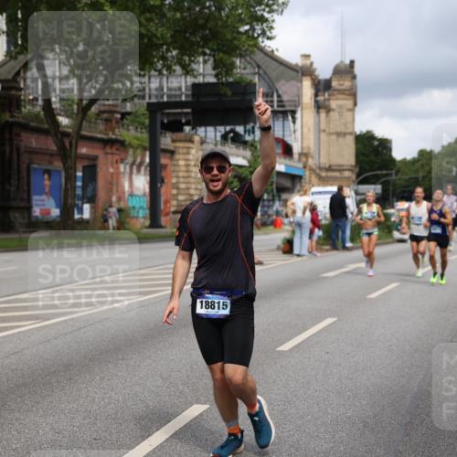 29.06.2025 - hella hamburg halbmarathon Yannick Fuchs http://msf.ph/oto/8180901 29.06.2025 10:43:00 20KM 1163, 1176, 1537, 1892, 2260, 3985, 4711, 4847, 4890, 5421, 6389, 6923, 8889, 9348, 9661, 9770, 11451, 12149, 12534, 12690, 12840, 13009, 13183, 13450, 13962, 14033, 14192, 14511, 14990, 15384, 15784, 15894, 15917, 15981, 16592, 17127, 17395, 17745, 17855, 17982, 18251, 18598, 18815, 18887 meine-sportfotos.de