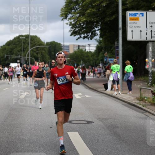 29.06.2025 - hella hamburg halbmarathon Yannick Fuchs http://msf.ph/oto/8180960 29.06.2025 10:43:01 20KM 1163, 1176, 1537, 1892, 2260, 3985, 4711, 4847, 4890, 5421, 6389, 6923, 8302, 8889, 9348, 9661, 9770, 10053, 10860, 11451, 11679, 12149, 12534, 12690, 12840, 13009, 13183, 13450, 13962, 14033, 14192, 14511, 14990, 15384, 15784, 15894, 15917, 15981, 16592, 17127, 17395, 17745, 17855, 17982, 18251, 18598, 18815, 18887 meine-sportfotos.de