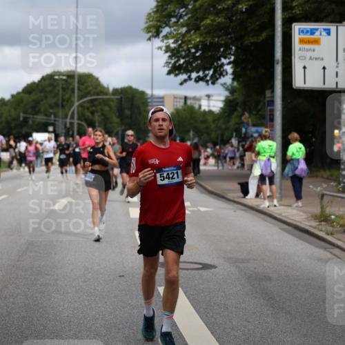 29.06.2025 - hella hamburg halbmarathon Yannick Fuchs http://msf.ph/oto/8180993 29.06.2025 10:43:01 20KM 1163, 1176, 1537, 1892, 2260, 3985, 4711, 4847, 4890, 5421, 6389, 6923, 8302, 8889, 9348, 9661, 9770, 10053, 10860, 11451, 11679, 12149, 12534, 12690, 12840, 13009, 13183, 13450, 13962, 14033, 14192, 14511, 14990, 15384, 15784, 15894, 15917, 15981, 16592, 17127, 17395, 17745, 17855, 17982, 18251, 18598, 18815, 18887 meine-sportfotos.de