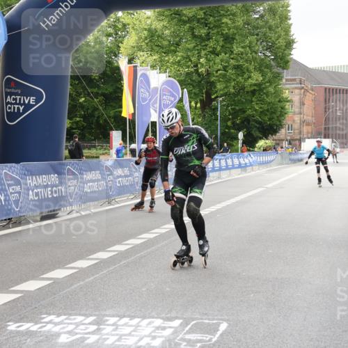 29.06.2025 - hella hamburg halbmarathon Strokosch-Dieckow http://msf.ph/oto/8180998 29.06.2025 09:21:53 Ziel 20067, 20068, 20070 meine-sportfotos.de
