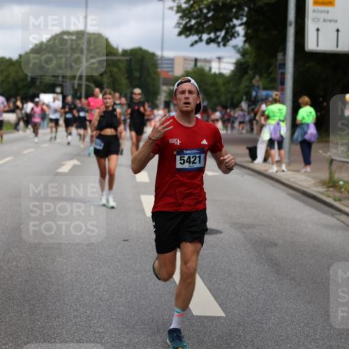 29.06.2025 - hella hamburg halbmarathon Yannick Fuchs http://msf.ph/oto/8181026 29.06.2025 10:43:01 20KM 1163, 1176, 1537, 1892, 2260, 3985, 4711, 4847, 4890, 5421, 6389, 6923, 8302, 8889, 9348, 9661, 9770, 10053, 10860, 11451, 11679, 12149, 12534, 12690, 12840, 13009, 13183, 13450, 13962, 14033, 14192, 14511, 14990, 15384, 15784, 15894, 15917, 15981, 16592, 17127, 17395, 17745, 17855, 17982, 18251, 18598, 18815, 18887 meine-sportfotos.de