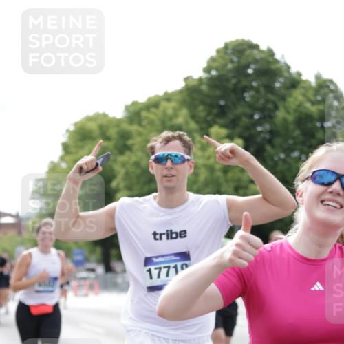 29.06.2025 - hella hamburg halbmarathon Jannik Wohlers http://msf.ph/oto/8181063 29.06.2025 10:22:55 Lombardsbrücke 1362, 2925, 4728, 4793, 6502, 6849, 7820, 8687, 8688, 8716, 8918, 8920, 9301, 9877, 10739, 11798, 11879, 12073, 12874, 14265, 14338, 14510, 14512, 14821, 16416, 16558, 17013, 17099, 17207, 17299, 17719, 18089, 18332 meine-sportfotos.de