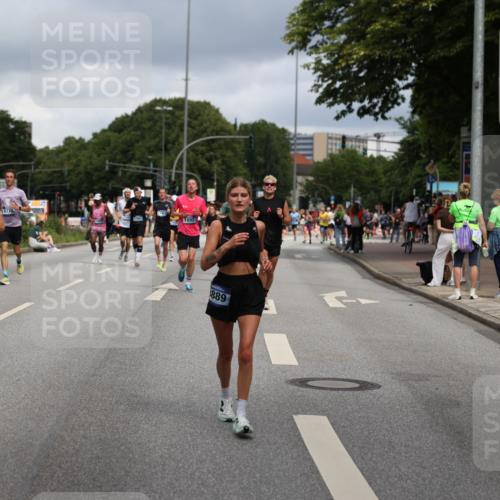 29.06.2025 - hella hamburg halbmarathon Yannick Fuchs http://msf.ph/oto/8181081 29.06.2025 10:43:02 20KM 1163, 1176, 1452, 1537, 1892, 2260, 3985, 4183, 4185, 4847, 4890, 5421, 6389, 8302, 8889, 9348, 9661, 9770, 10053, 10860, 11451, 11679, 12149, 12534, 12690, 12840, 13009, 13183, 13450, 13962, 14033, 14192, 14511, 14990, 15384, 15784, 15857, 15894, 15917, 15981, 16592, 17127, 17395, 17745, 17855, 17982, 18598, 18815, 18873, 18887 meine-sportfotos.de