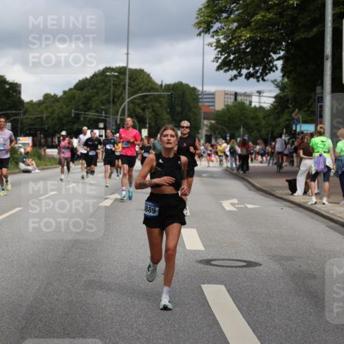 29.06.2025 - hella hamburg halbmarathon Yannick Fuchs http://msf.ph/oto/8181101 29.06.2025 10:43:03 20KM 1163, 1176, 1452, 1537, 1892, 2260, 3985, 4183, 4185, 4847, 4890, 5421, 6389, 8302, 8889, 9348, 9661, 9770, 10053, 10860, 11451, 11679, 12149, 12534, 12690, 13009, 13183, 13450, 13962, 14033, 14192, 14511, 14990, 15384, 15784, 15857, 15894, 15917, 15981, 16592, 17127, 17395, 17745, 17855, 17982, 18598, 18815, 18873, 18887 meine-sportfotos.de