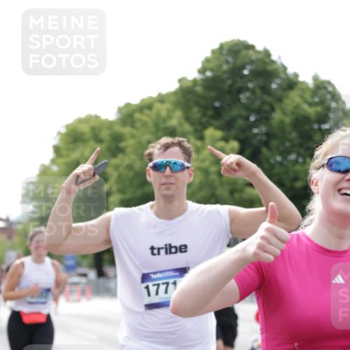 29.06.2025 - hella hamburg halbmarathon Jannik Wohlers http://msf.ph/oto/8181109 29.06.2025 10:22:55 Lombardsbrücke 1362, 2925, 4728, 4793, 6502, 6849, 7820, 8687, 8688, 8716, 8918, 8920, 9301, 9877, 10739, 11798, 11879, 12073, 12874, 14265, 14338, 14510, 14512, 14821, 16416, 16558, 17013, 17099, 17207, 17299, 17719, 18089, 18332 meine-sportfotos.de