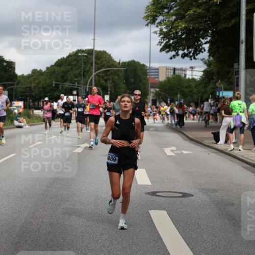 29.06.2025 - hella hamburg halbmarathon Yannick Fuchs http://msf.ph/oto/8181110 29.06.2025 10:43:03 20KM 1163, 1176, 1452, 1537, 1892, 2260, 3985, 4183, 4185, 4847, 4890, 5421, 6389, 8302, 8889, 9348, 9661, 9770, 10053, 10860, 11451, 11679, 12149, 12534, 12690, 13009, 13183, 13450, 13962, 14033, 14192, 14511, 14990, 15384, 15784, 15857, 15894, 15917, 15981, 16592, 17127, 17395, 17745, 17855, 17982, 18598, 18815, 18873, 18887 meine-sportfotos.de