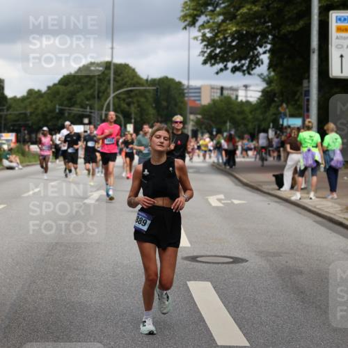 29.06.2025 - hella hamburg halbmarathon Yannick Fuchs http://msf.ph/oto/8181135 29.06.2025 10:43:03 20KM 1163, 1176, 1452, 1537, 1892, 2260, 3985, 4183, 4185, 4847, 4890, 5421, 6389, 8302, 8889, 9348, 9661, 9770, 10053, 10860, 11451, 11679, 12149, 12534, 12690, 13009, 13183, 13450, 13962, 14033, 14192, 14511, 14990, 15384, 15784, 15857, 15894, 15917, 15981, 16592, 17127, 17395, 17745, 17855, 17982, 18598, 18815, 18873, 18887 meine-sportfotos.de
