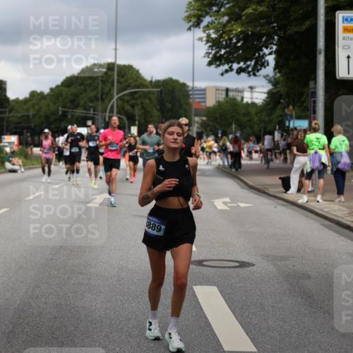 29.06.2025 - hella hamburg halbmarathon Yannick Fuchs http://msf.ph/oto/8181149 29.06.2025 10:43:03 20KM 1163, 1176, 1452, 1537, 1892, 2260, 3985, 4183, 4185, 4847, 4890, 5421, 6389, 8302, 8889, 9348, 9661, 9770, 10053, 10860, 11451, 11679, 12149, 12534, 12690, 13009, 13183, 13450, 13962, 14033, 14192, 14511, 14990, 15384, 15784, 15857, 15894, 15917, 15981, 16592, 17127, 17395, 17745, 17855, 17982, 18598, 18815, 18873, 18887 meine-sportfotos.de