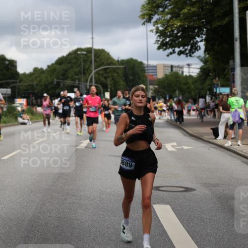 29.06.2025 - hella hamburg halbmarathon Yannick Fuchs http://msf.ph/oto/8181155 29.06.2025 10:43:03 20KM 1163, 1176, 1452, 1537, 1892, 2260, 3985, 4183, 4185, 4847, 4890, 5421, 6389, 8302, 8889, 9348, 9661, 9770, 10053, 10860, 11451, 11679, 12149, 12534, 12690, 13009, 13183, 13450, 13962, 14033, 14192, 14511, 14990, 15384, 15784, 15857, 15894, 15917, 15981, 16592, 17127, 17395, 17745, 17855, 17982, 18598, 18815, 18873, 18887 meine-sportfotos.de