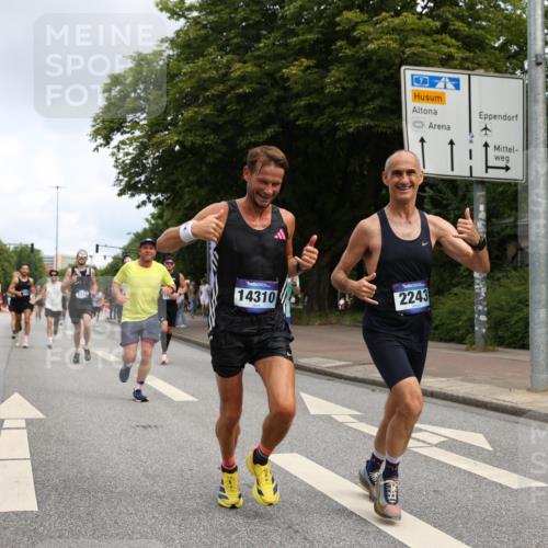 29.06.2025 - hella hamburg halbmarathon Yannick Fuchs http://msf.ph/oto/8181177 29.06.2025 10:28:42 20KM 1053, 1396, 1743, 2228, 2243, 2879, 4246, 5193, 6305, 8312, 9345, 9376, 10865, 11019, 11227, 12595, 13066, 13493, 13494, 13618, 13771, 14289, 14310, 14448, 14549, 14784, 15268, 15500, 15887, 16148, 16243, 16724, 17191, 17489, 17751, 17877, 18099, 18906 meine-sportfotos.de