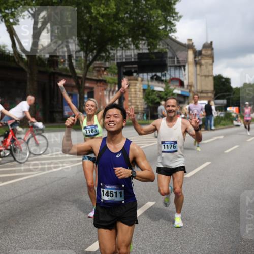 29.06.2025 - hella hamburg halbmarathon Yannick Fuchs http://msf.ph/oto/8181203 29.06.2025 10:43:04 20KM 1163, 1176, 1452, 1892, 2260, 3985, 4183, 4185, 4847, 4890, 5421, 6389, 8302, 8889, 9348, 9661, 9770, 10053, 10859, 10860, 11451, 11679, 12533, 12534, 12690, 13009, 13183, 13269, 13450, 13962, 14033, 14192, 14511, 14990, 15384, 15784, 15857, 15894, 15917, 15981, 16592, 17395, 17745, 17855, 17982, 18598, 18815, 18873, 18887 meine-sportfotos.de