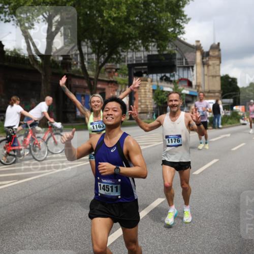 29.06.2025 - hella hamburg halbmarathon Yannick Fuchs http://msf.ph/oto/8181224 29.06.2025 10:43:04 20KM 1163, 1176, 1452, 1892, 2260, 3985, 4183, 4185, 4847, 4890, 5421, 6389, 8302, 8889, 9348, 9661, 9770, 10053, 10859, 10860, 11451, 11679, 12533, 12534, 12690, 13009, 13183, 13269, 13450, 13962, 14033, 14192, 14511, 14990, 15384, 15784, 15857, 15894, 15917, 15981, 16592, 17395, 17745, 17855, 17982, 18598, 18815, 18873, 18887 meine-sportfotos.de