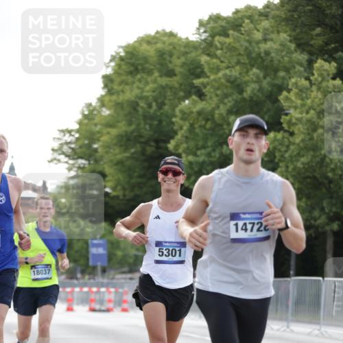 29.06.2025 - hella hamburg halbmarathon Jannik Wohlers http://msf.ph/oto/8181245 29.06.2025 09:42:40 Lombardsbrücke 4338, 5301, 9097, 9385, 11994, 12341, 12529, 12992, 13346, 14728, 18037 meine-sportfotos.de