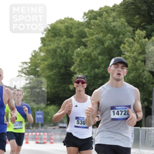 29.06.2025 - hella hamburg halbmarathon Jannik Wohlers http://msf.ph/oto/8181291 29.06.2025 09:42:40 Lombardsbrücke 4338, 5301, 9097, 9385, 11994, 12341, 12529, 12992, 13346, 14728, 18037 meine-sportfotos.de