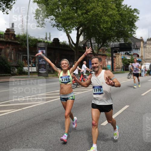 29.06.2025 - hella hamburg halbmarathon Yannick Fuchs http://msf.ph/oto/8181301 29.06.2025 10:43:05 20KM 1163, 1176, 1452, 1892, 2260, 3985, 4183, 4185, 4847, 4890, 5421, 6389, 8302, 8889, 9348, 9661, 9770, 10053, 10859, 10860, 11451, 11679, 12533, 12534, 12690, 13009, 13183, 13269, 13450, 13962, 14033, 14192, 14511, 15384, 15784, 15857, 15894, 15981, 16369, 16592, 17395, 17632, 17745, 17855, 17982, 18598, 18815, 18873, 18887 meine-sportfotos.de