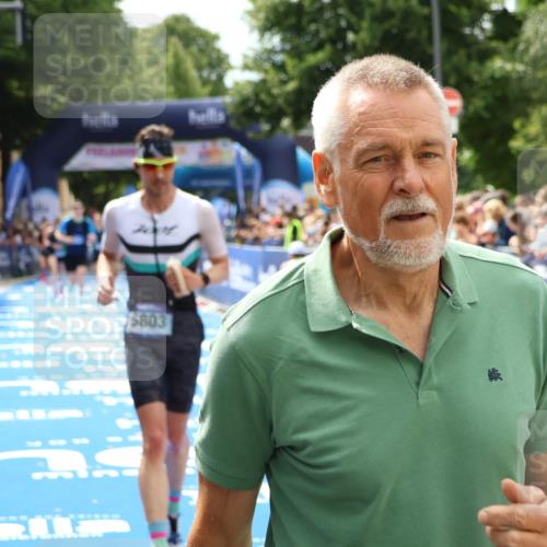 29.06.2025 - hella hamburg halbmarathon Zöllner http://msf.ph/oto/8181321 29.06.2025 10:40:23 Ziel 5803, 8370, 14699, 17245, 17916, 18614 meine-sportfotos.de