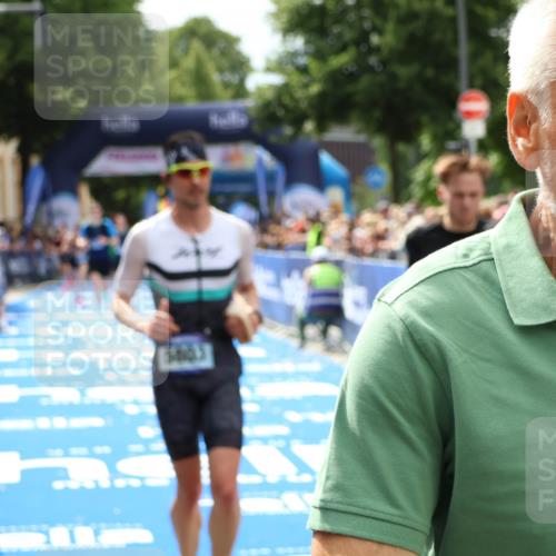 29.06.2025 - hella hamburg halbmarathon Zöllner http://msf.ph/oto/8181334 29.06.2025 10:40:24 Ziel 5803, 8370, 14699, 14924, 17245, 17916 meine-sportfotos.de