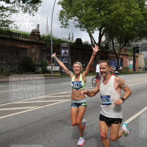 29.06.2025 - hella hamburg halbmarathon Yannick Fuchs http://msf.ph/oto/8181337 29.06.2025 10:43:05 20KM 1163, 1176, 1452, 1892, 2260, 3985, 4183, 4185, 4847, 4890, 5421, 6389, 8302, 8889, 9348, 9661, 9770, 10053, 10859, 10860, 11451, 11679, 12533, 12534, 12690, 13009, 13183, 13269, 13450, 13962, 14033, 14192, 14511, 15384, 15784, 15857, 15894, 15981, 16369, 16592, 17395, 17632, 17745, 17855, 17982, 18598, 18815, 18873, 18887 meine-sportfotos.de