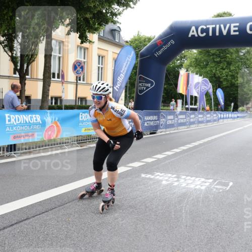 29.06.2025 - hella hamburg halbmarathon Strokosch-Dieckow http://msf.ph/oto/8181387 29.06.2025 09:22:09 Ziel 20276 meine-sportfotos.de