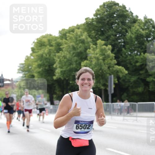 29.06.2025 - hella hamburg halbmarathon Jannik Wohlers http://msf.ph/oto/8181553 29.06.2025 10:22:56 Lombardsbrücke 1362, 2925, 4728, 4793, 6502, 6849, 7820, 8687, 8688, 8716, 8918, 8920, 9301, 9877, 10739, 11798, 11879, 12073, 12874, 14265, 14338, 14510, 14512, 14821, 16416, 16558, 17013, 17099, 17207, 17299, 17719, 18089, 18332 meine-sportfotos.de