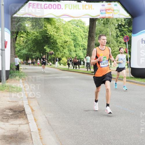 29.06.2025 - hella hamburg halbmarathon MichiJ http://msf.ph/oto/8181625 29.06.2025 10:17:20 Zwischen KM18-KM19 2203, 10848, 14757, 14828, 17893, 18037 meine-sportfotos.de
