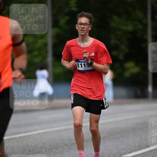 29.06.2025 - hella hamburg halbmarathon Dr. Thomas Lammeyer http://msf.ph/oto/8181727 29.06.2025 09:47:18 Kennedybrücke 1122, 1953, 3189, 3379, 5308, 5344, 7231, 7793, 8975, 9079, 10106, 10173, 11150 meine-sportfotos.de
