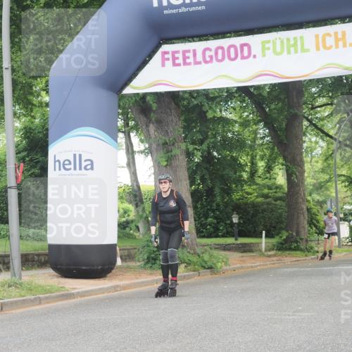 29.06.2025 - hella hamburg halbmarathon KatJ http://msf.ph/oto/8181783 29.06.2025 09:23:34 Zwischen KM18-KM19  meine-sportfotos.de