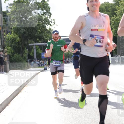 29.06.2025 - hella hamburg halbmarathon Jannik Wohlers http://msf.ph/oto/8181818 29.06.2025 09:42:49 Lombardsbrücke 1271, 4338, 5301, 9097, 9385, 9565, 9767, 10867, 11994, 12341, 13374, 14728, 14757, 15483, 15671, 18037, 18328, 18693, 18695, 18989 meine-sportfotos.de