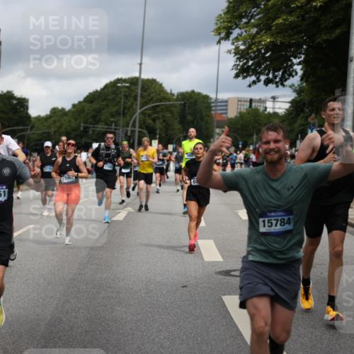 29.06.2025 - hella hamburg halbmarathon Yannick Fuchs http://msf.ph/oto/8181825 29.06.2025 10:43:09 20KM 1163, 1176, 1381, 1452, 1892, 2260, 3985, 4183, 4185, 4847, 4890, 5705, 6389, 7067, 8302, 8821, 8889, 9213, 9348, 9649, 9661, 9770, 10053, 10184, 10859, 10860, 11451, 11579, 11679, 11779, 12094, 12421, 12533, 12534, 12690, 13009, 13183, 13269, 13450, 13962, 14033, 14511, 15384, 15784, 15857, 15894, 16369, 16592, 16627, 17173, 17395, 17632, 17745, 17855, 17982, 18598, 18873, 18887 meine-sportfotos.de