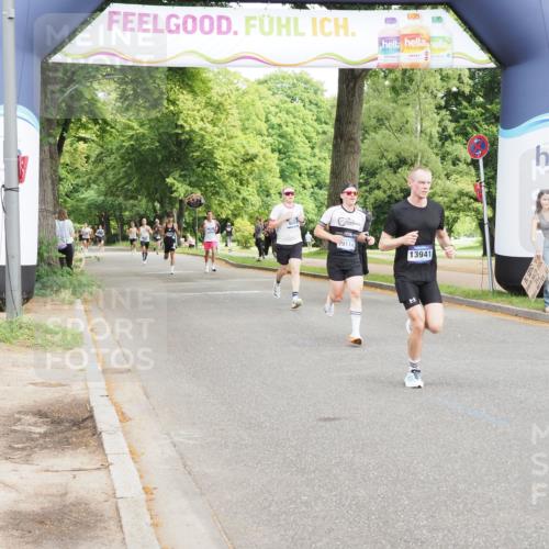 29.06.2025 - hella hamburg halbmarathon MichiJ http://msf.ph/oto/8181831 29.06.2025 10:17:26 Zwischen KM18-KM19 2203, 9804, 13941, 14757, 14828 meine-sportfotos.de