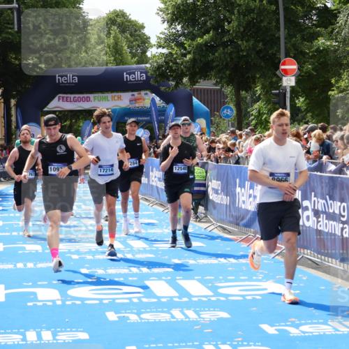 29.06.2025 - hella hamburg halbmarathon Zöllner http://msf.ph/oto/8181849 29.06.2025 10:40:36 Ziel 7284, 8966, 10978, 11767, 12365, 12540, 15015, 15164, 15542, 17214, 17724, 18192 meine-sportfotos.de
