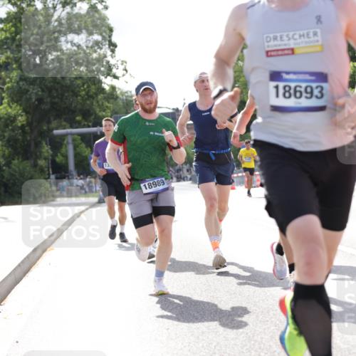 29.06.2025 - hella hamburg halbmarathon Jannik Wohlers http://msf.ph/oto/8181880 29.06.2025 09:42:49 Lombardsbrücke 1271, 4338, 5301, 9097, 9385, 9565, 9767, 10867, 11994, 12341, 13374, 14728, 14757, 15483, 15671, 18037, 18328, 18693, 18695, 18989 meine-sportfotos.de
