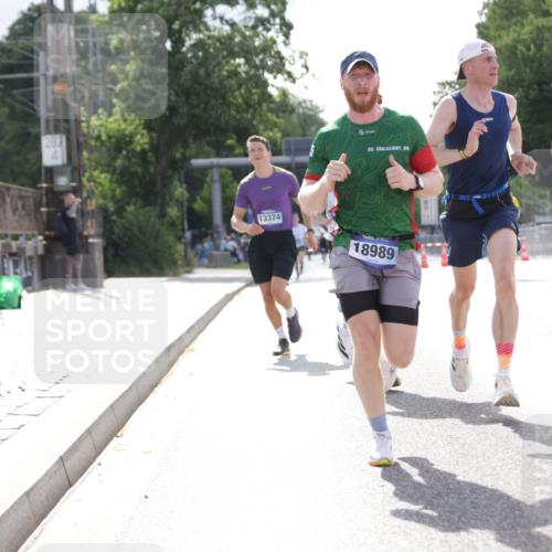 29.06.2025 - hella hamburg halbmarathon Jannik Wohlers http://msf.ph/oto/8181898 29.06.2025 09:42:50 Lombardsbrücke 1271, 4338, 5301, 6090, 9097, 9385, 9565, 9767, 10867, 11994, 12341, 13374, 14728, 14757, 15483, 15671, 18037, 18328, 18693, 18695, 18989 meine-sportfotos.de