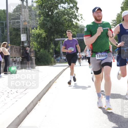 29.06.2025 - hella hamburg halbmarathon Jannik Wohlers http://msf.ph/oto/8181913 29.06.2025 09:42:50 Lombardsbrücke 1271, 4338, 5301, 6090, 9097, 9385, 9565, 9767, 10867, 11994, 12341, 13374, 14728, 14757, 15483, 15671, 18037, 18328, 18693, 18695, 18989 meine-sportfotos.de