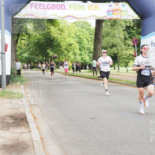 29.06.2025 - hella hamburg halbmarathon MichiJ http://msf.ph/oto/8181973 29.06.2025 10:17:27 Zwischen KM18-KM19 2203, 9804, 13941, 14757, 14828, 19114 meine-sportfotos.de