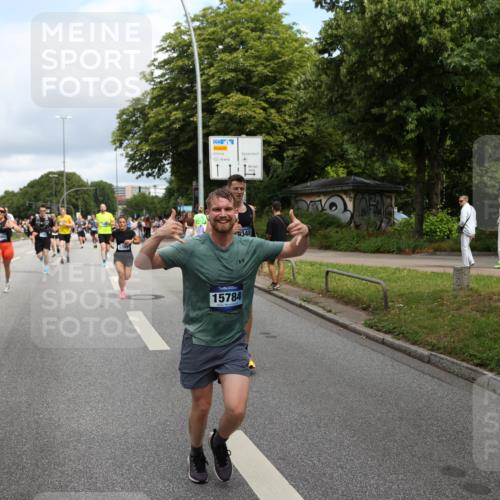 29.06.2025 - hella hamburg halbmarathon Yannick Fuchs http://msf.ph/oto/8181996 29.06.2025 10:43:10 20KM 1094, 1163, 1176, 1381, 1452, 1892, 2260, 3985, 4183, 4185, 4847, 4890, 5705, 6389, 7067, 8302, 8821, 8889, 9213, 9348, 9649, 9661, 9770, 10053, 10184, 10859, 10860, 11451, 11579, 11679, 11779, 12094, 12421, 12533, 12534, 12690, 13009, 13183, 13269, 13450, 13962, 14033, 14511, 15384, 15784, 15857, 15894, 16369, 16592, 16627, 17173, 17395, 17632, 17745, 17855, 17982, 18598, 18873, 18887 meine-sportfotos.de