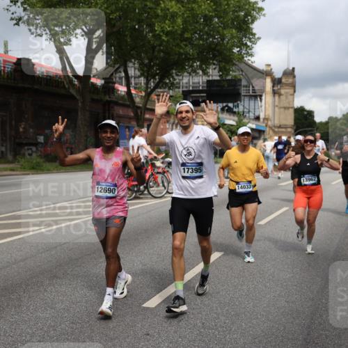 29.06.2025 - hella hamburg halbmarathon Yannick Fuchs http://msf.ph/oto/8182168 29.06.2025 10:43:11 20KM 1094, 1163, 1176, 1381, 1452, 1892, 2260, 3985, 4183, 4185, 4847, 4890, 5705, 6389, 7067, 8302, 8821, 9213, 9348, 9649, 9661, 9770, 10053, 10184, 10859, 10860, 11451, 11579, 11679, 11779, 12094, 12421, 12533, 12534, 12690, 13009, 13183, 13269, 13450, 13962, 14033, 14511, 15384, 15784, 15857, 15894, 16369, 16592, 16627, 17173, 17395, 17632, 17745, 17855, 17982, 18598, 18873, 18887 meine-sportfotos.de