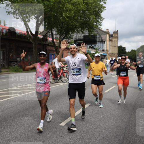 29.06.2025 - hella hamburg halbmarathon Yannick Fuchs http://msf.ph/oto/8182178 29.06.2025 10:43:11 20KM 1094, 1163, 1176, 1381, 1452, 1892, 2260, 3985, 4183, 4185, 4847, 4890, 5705, 6389, 7067, 8302, 8821, 9213, 9348, 9649, 9661, 9770, 10053, 10184, 10859, 10860, 11451, 11579, 11679, 11779, 12094, 12421, 12533, 12534, 12690, 13009, 13183, 13269, 13450, 13962, 14033, 14511, 15384, 15784, 15857, 15894, 16369, 16592, 16627, 17173, 17395, 17632, 17745, 17855, 17982, 18598, 18873, 18887 meine-sportfotos.de