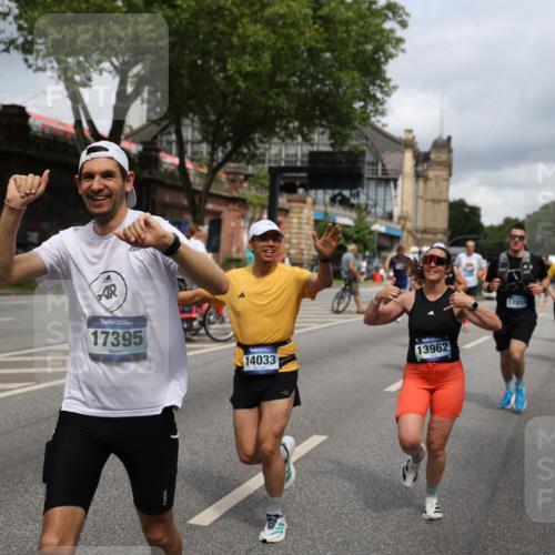 29.06.2025 - hella hamburg halbmarathon Yannick Fuchs http://msf.ph/oto/8182266 29.06.2025 10:43:12 20KM 1094, 1381, 1452, 1892, 2260, 3985, 4183, 4185, 4847, 4890, 5705, 6389, 7067, 8302, 8821, 9213, 9348, 9649, 9661, 9770, 10053, 10184, 10859, 10860, 11451, 11579, 11679, 11779, 12094, 12421, 12533, 12534, 12690, 13009, 13183, 13269, 13450, 13962, 14033, 15384, 15422, 15784, 15857, 15894, 16369, 16592, 16627, 17173, 17395, 17632, 17745, 17855, 17982, 18598, 18873, 18887 meine-sportfotos.de