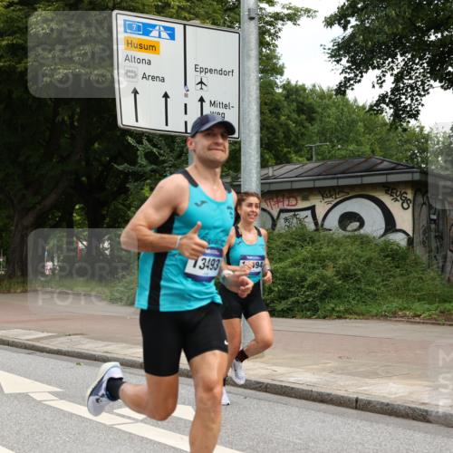 29.06.2025 - hella hamburg halbmarathon Yannick Fuchs http://msf.ph/oto/8182309 29.06.2025 10:28:52 20KM 1080, 1396, 1743, 2228, 2879, 3005, 6305, 7534, 7901, 8312, 9345, 9376, 10865, 11019, 11227, 12595, 13066, 13493, 13494, 13771, 14448, 14549, 15500, 16148, 16243, 16417, 17191, 17489, 17751, 17877, 18099, 18906 meine-sportfotos.de