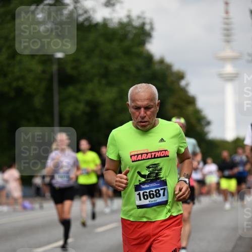 29.06.2025 - hella hamburg halbmarathon Dr. Thomas Lammeyer http://msf.ph/oto/8182568 29.06.2025 10:10:27 Kennedybrücke 1766, 1830, 1936, 1981, 2471, 2624, 3062, 4169, 4542, 5431, 6014, 7741, 8051, 8290, 8744, 10214, 10781 meine-sportfotos.de
