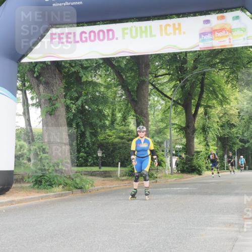 29.06.2025 - hella hamburg halbmarathon KatJ http://msf.ph/oto/8182604 29.06.2025 09:23:56 Zwischen KM18-KM19  meine-sportfotos.de