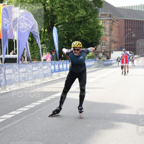 29.06.2025 - hella hamburg halbmarathon Strokosch-Dieckow http://msf.ph/oto/8182614 29.06.2025 09:23:46 Ziel 20218, 20219, 20284 meine-sportfotos.de