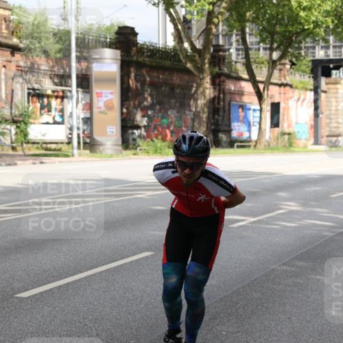 29.06.2025 - hella hamburg halbmarathon Yannick Fuchs http://msf.ph/oto/8182624 29.06.2025 09:07:47 20KM 12 meine-sportfotos.de