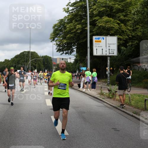 29.06.2025 - hella hamburg halbmarathon Yannick Fuchs http://msf.ph/oto/8182645 29.06.2025 10:43:14 20KM 1094, 1342, 1381, 1452, 1476, 1892, 2260, 3985, 4183, 4185, 4847, 4890, 5705, 6389, 7067, 8302, 8821, 9213, 9348, 9649, 9661, 10053, 10184, 10859, 10860, 11451, 11579, 11679, 11779, 12094, 12421, 12533, 12534, 12690, 13009, 13183, 13269, 13450, 13962, 14033, 15384, 15422, 15784, 15857, 15894, 16369, 16592, 16627, 17173, 17395, 17632, 17745, 17855, 17982, 18598, 18873, 18887 meine-sportfotos.de