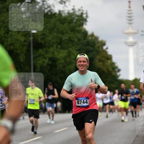 29.06.2025 - hella hamburg halbmarathon Dr. Thomas Lammeyer http://msf.ph/oto/8182703 29.06.2025 10:10:28 Kennedybrücke 1766, 1830, 1936, 1981, 2471, 2624, 3062, 4169, 4542, 4666, 5431, 6014, 7741, 8051, 8290, 8744, 10214, 10781 meine-sportfotos.de